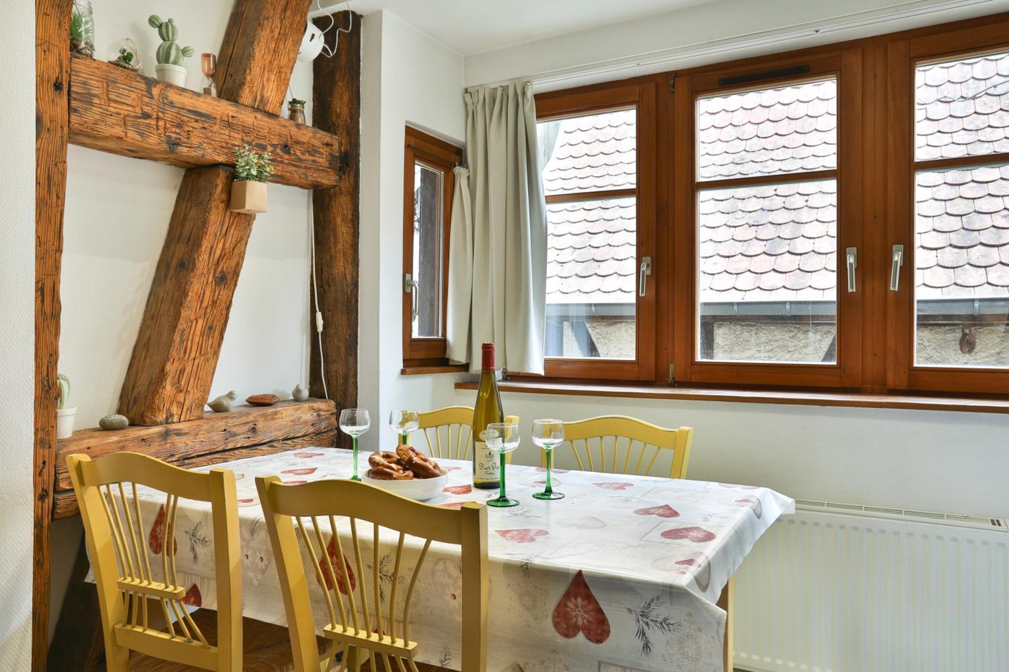 La Legende Des 2 Pierres Lägenhet Eguisheim Exteriör bild